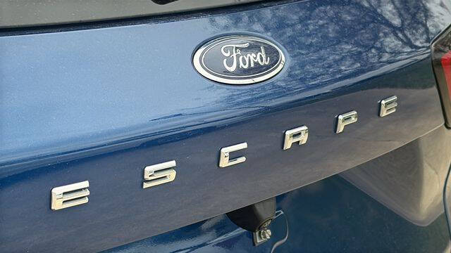 2023 Ford Escape Platinum