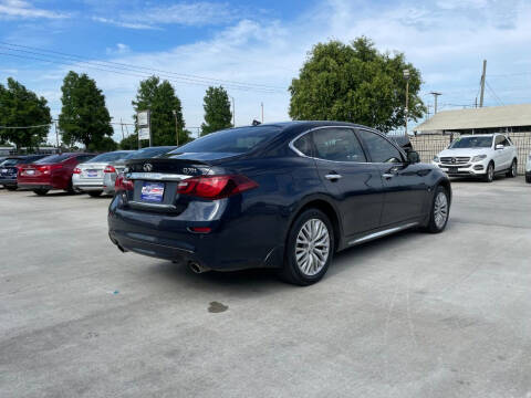 2015 Infiniti Q70L 3.7