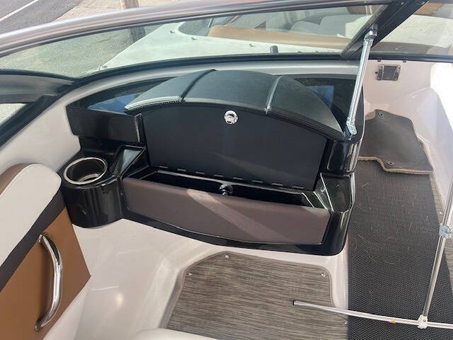 2019 Four Winns HD 180