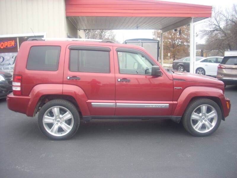 2012 Jeep Liberty Jet Edition's photo