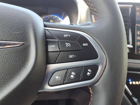 2025 Chrysler Pacifica Pinnacle