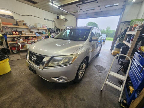 2014 Nissan Pathfinder S