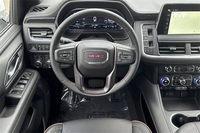 2023 GMC Yukon XL AT4