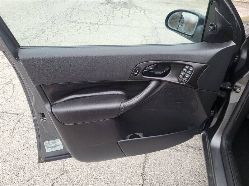 2007 Ford Focus ZX5 S