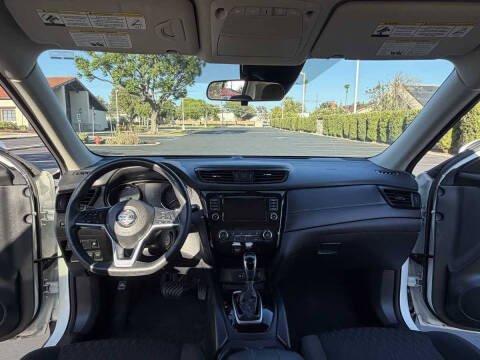 2020 Nissan Rogue S