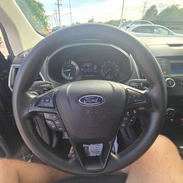 2015 Ford Edge SE