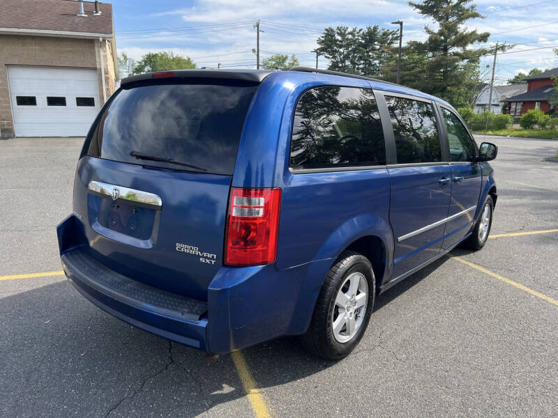 2010 Dodge Grand Caravan SXT