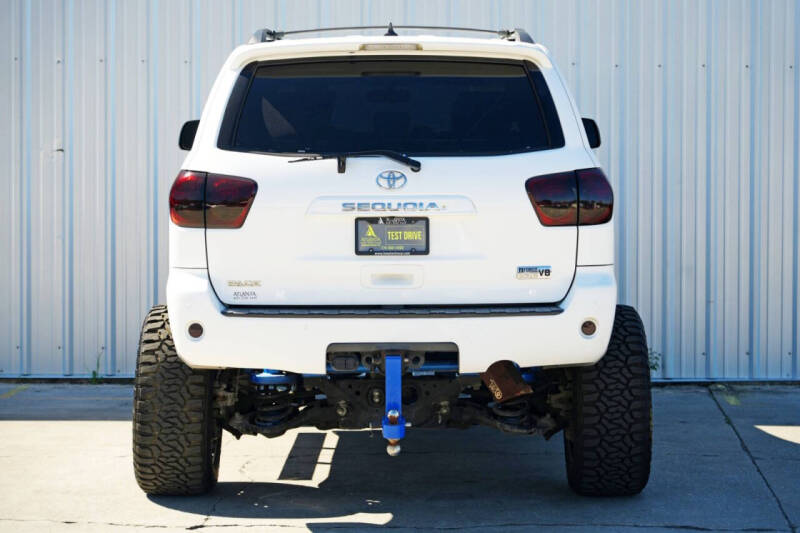 2016 Toyota Sequoia SR5