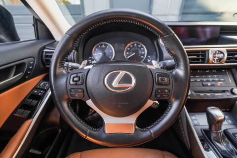 2018 Lexus IS 300