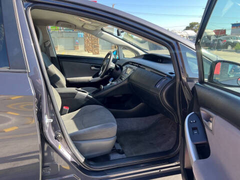 2012 Toyota Prius Three