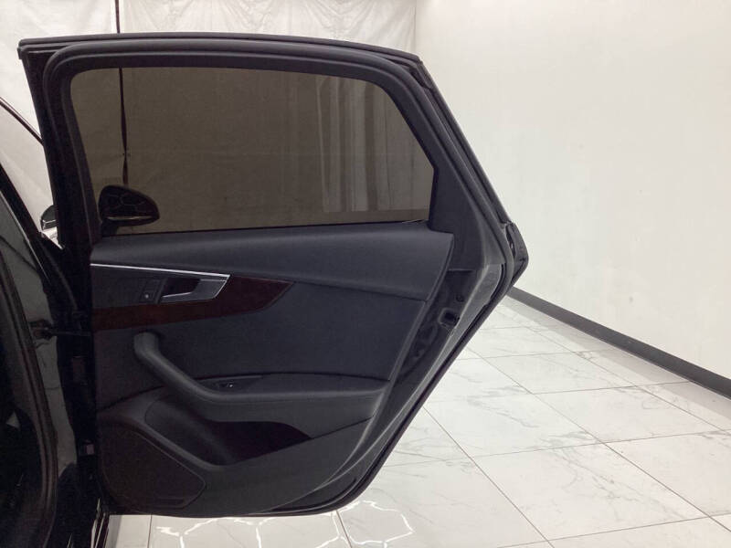 2019 Audi A4 quattro Premium Plus 45 TFSI