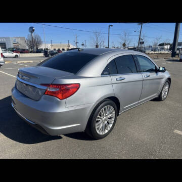 2013 Chrysler 200 Limited