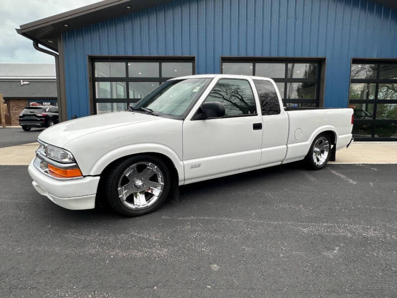 2000 Chevrolet S-10 LS