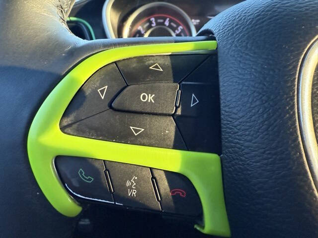 2015 Dodge Challenger SXT Plus