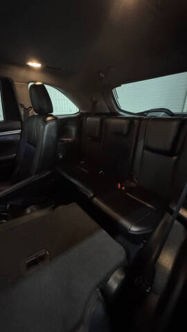 2017 Toyota Highlander SE