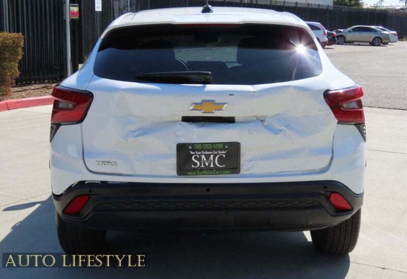 2025 Chevrolet Trax LS