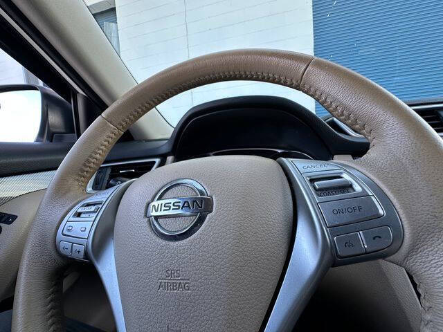 2015 Nissan Rogue SL