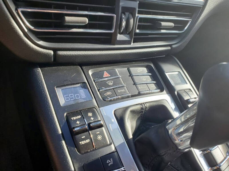 2019 Porsche Macan S