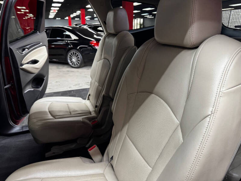 2021 Buick Enclave Essence