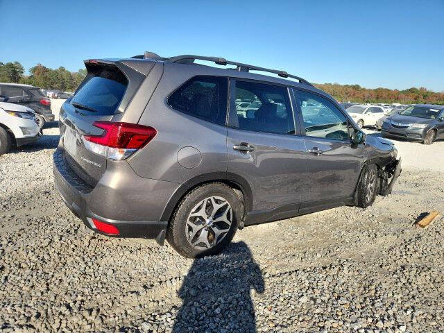 2021 Subaru Forester Premium