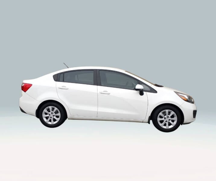 2013 Kia Rio LX photo 4