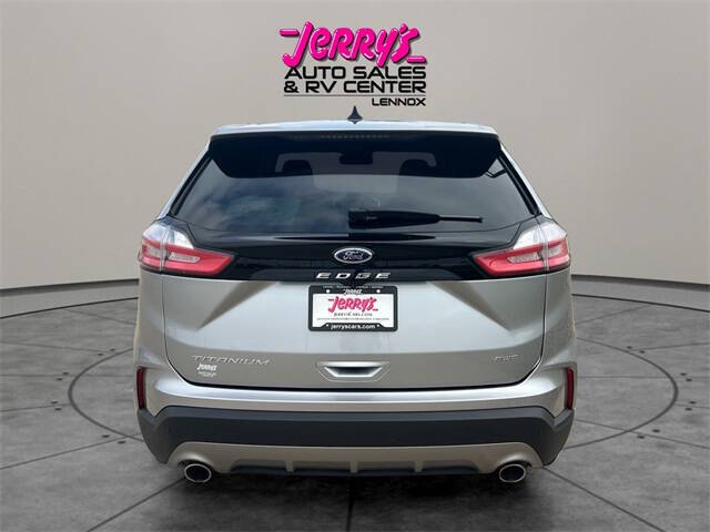 2024 Ford Edge Titanium