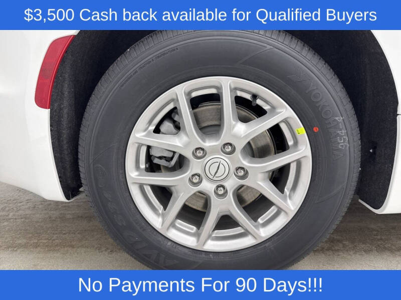 2026 Chrysler Pacifica Select