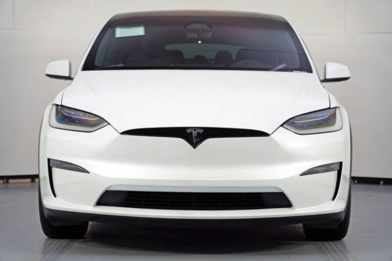 2023 Tesla Model X Standard Range
