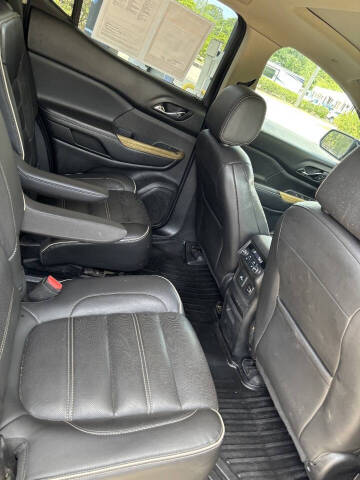 2017 GMC Acadia Denali
