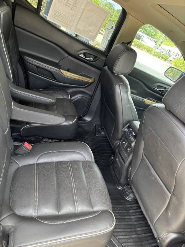 2017 GMC Acadia Denali