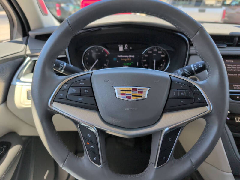 2023 Cadillac XT5 Premium Luxury
