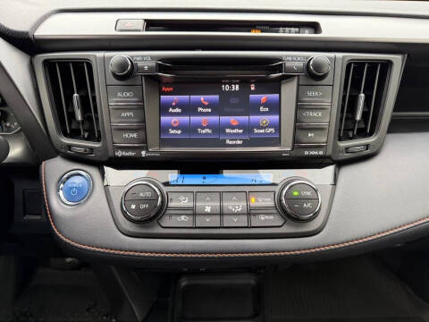 2017 Toyota RAV4 Hybrid SE