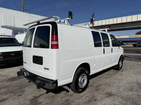 2020 GMC Savana 2500