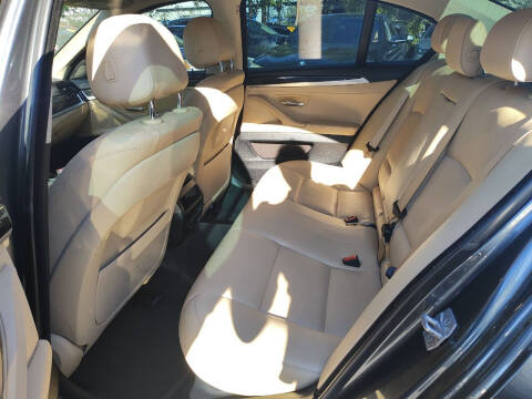 2016 BMW 5 Series 528i