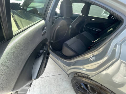 2017 Dodge Charger SE