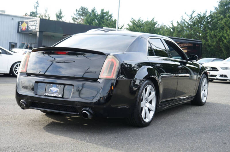 2012 Chrysler 300 SRT8