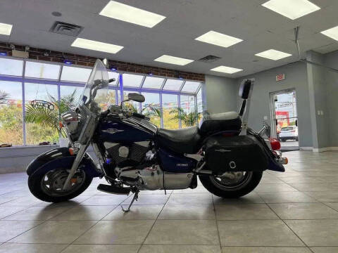 2005 Suzuki Boulevard C90T