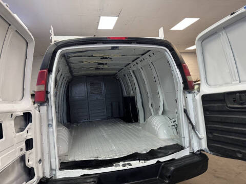 2017 Chevrolet Express 2500