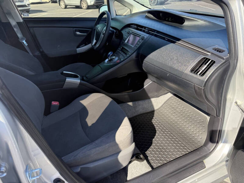 2013 Toyota Prius Three