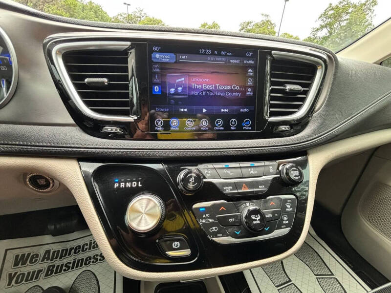 2017 Chrysler Pacifica Limited