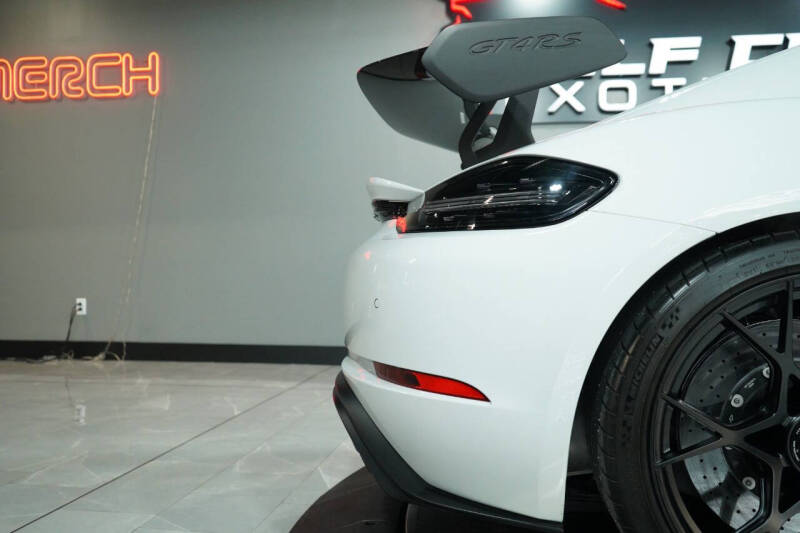 2023 Porsche 718 Cayman GT4 RS