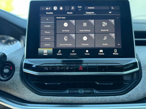 2023 Jeep Compass Latitude Lux