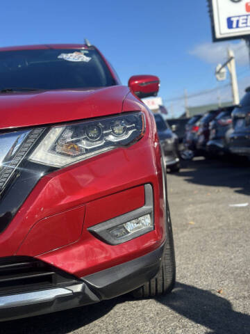 2017 Nissan Rogue SV