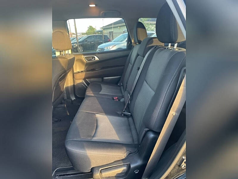 2017 Nissan Pathfinder