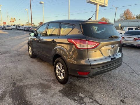 2016 Ford Escape S