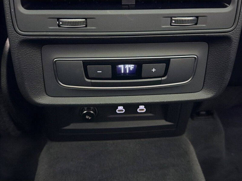 2022 Audi Q7 quattro Premium 55 TFSI