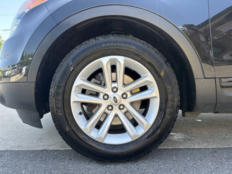 2015 Ford Explorer