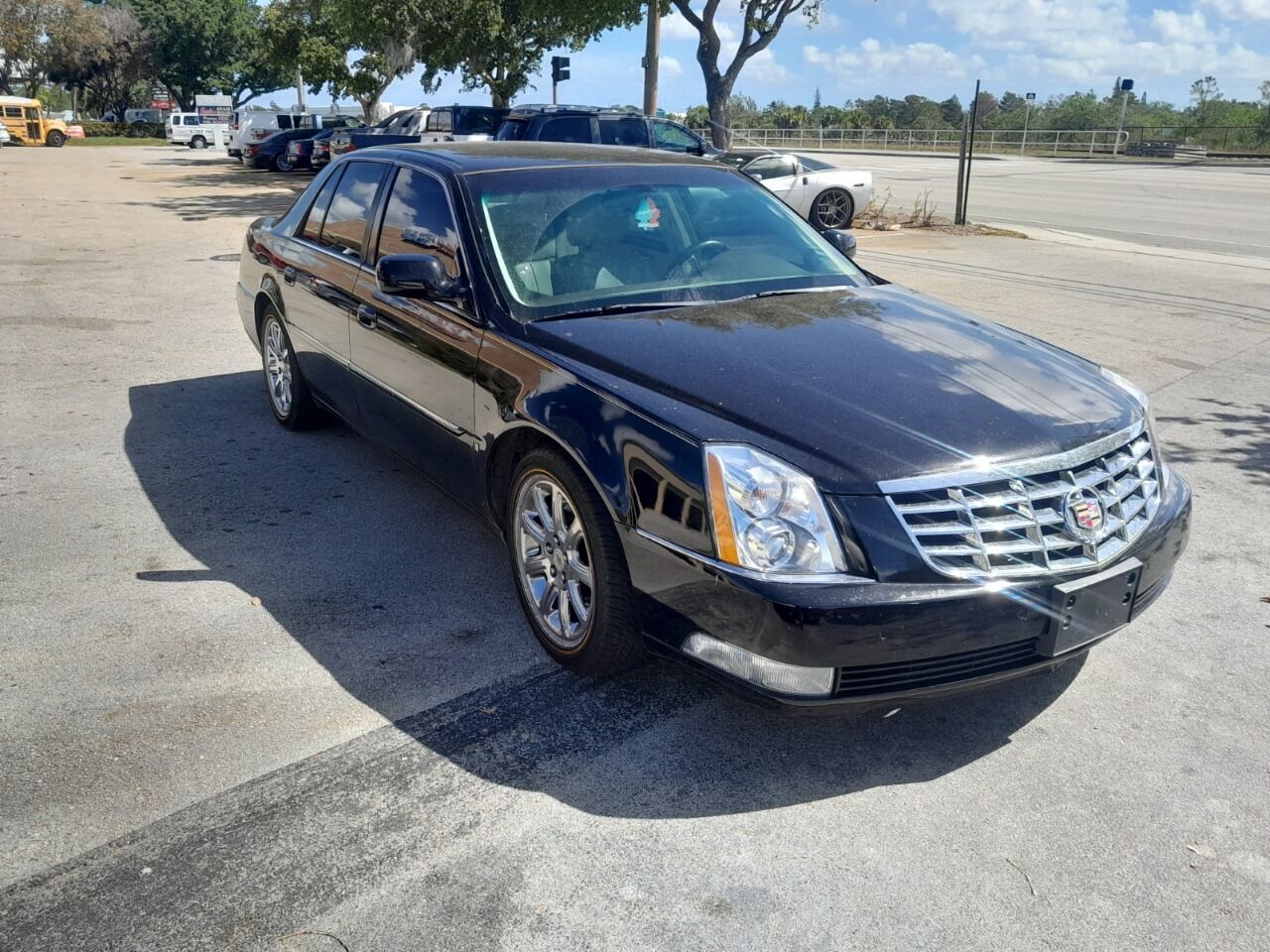 2009 Cadillac DTS Sedan - $5,450