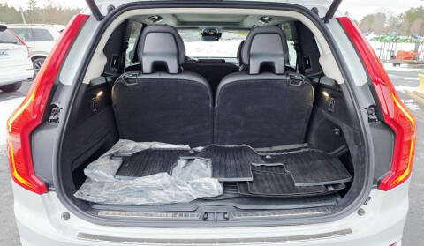 2019 Volvo XC90 T6 Momentum