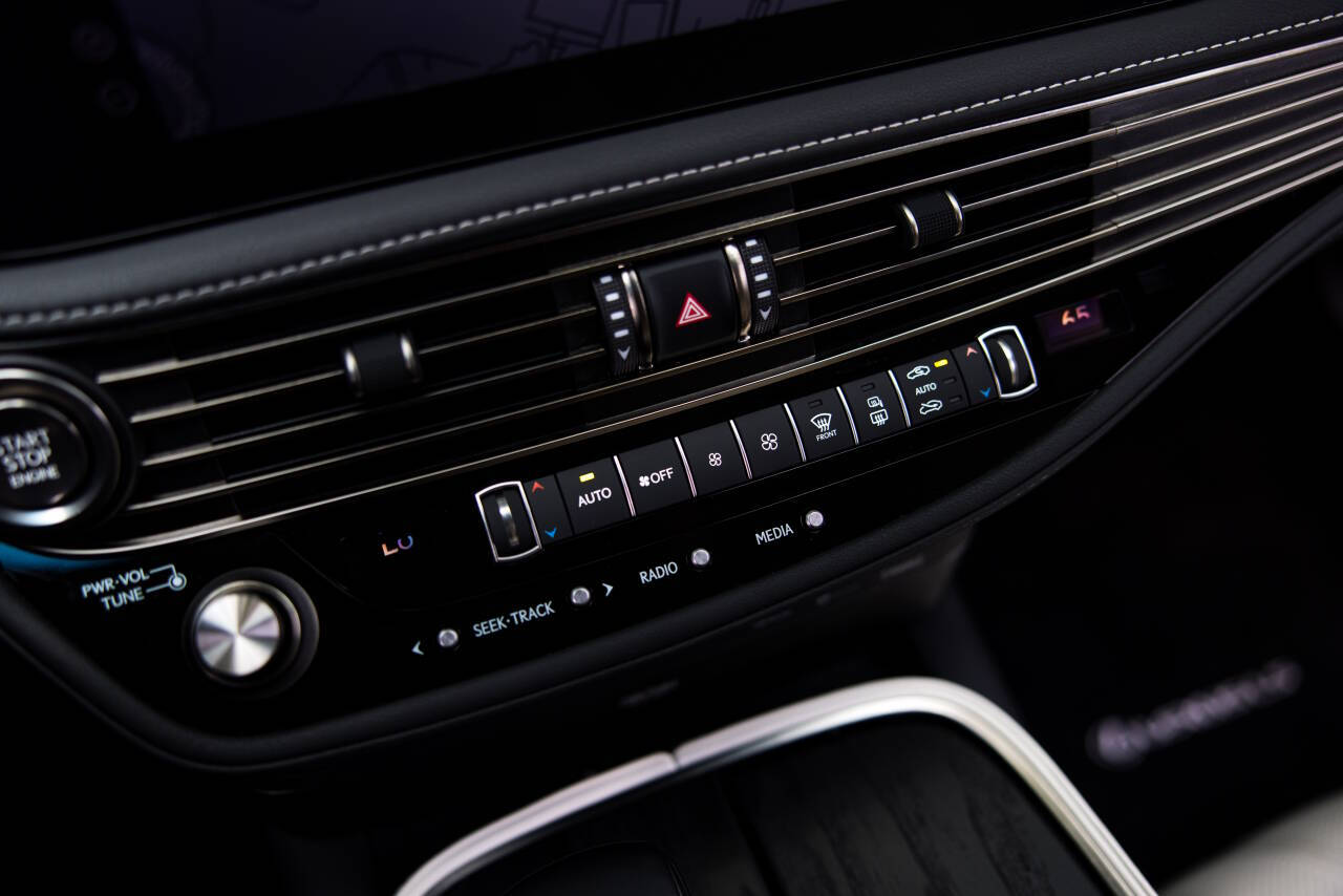 2022 Lexus LS 500 48